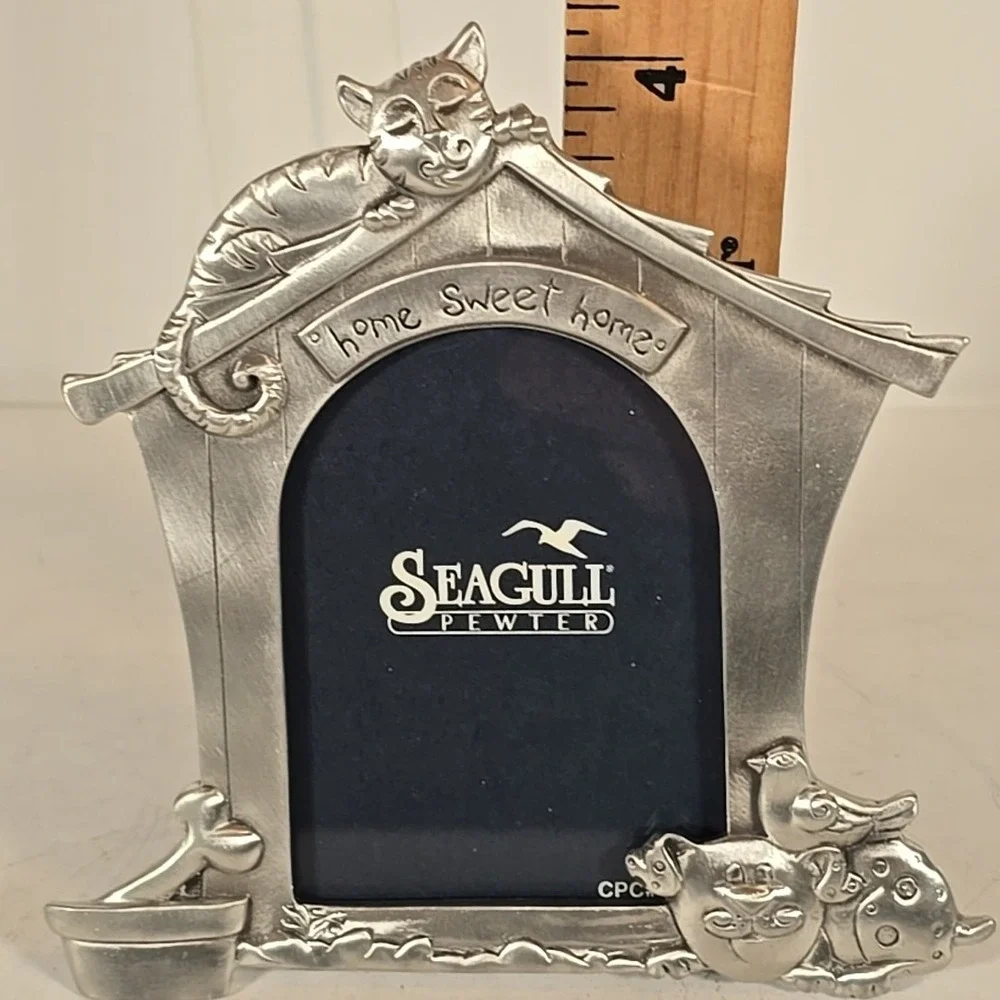 1997 Seagull Pewter Small Picture Frame Cat on Dog‎ House Dog Bird Bowl Bone